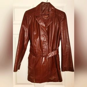 1970s vintage Etienne Aigner ladies leather jacket